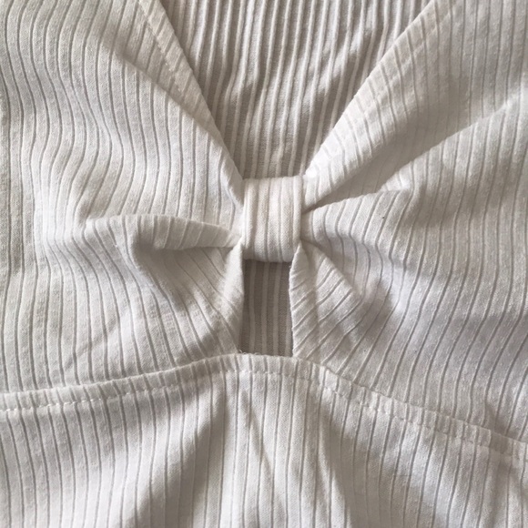 Forever 21 White Crop Top - Picture 2 of 4